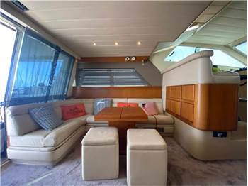 Ferretti 52 S