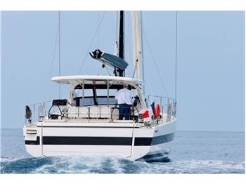 Beneteau Oceanis 62