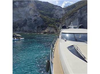 Sunseeker Predator 68