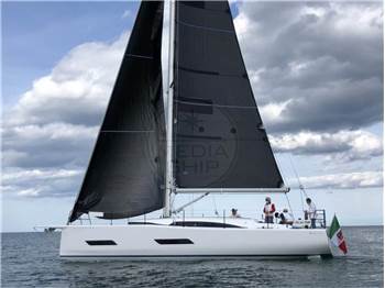 Eleva Yachts The Fortytwo