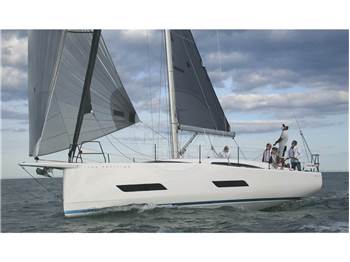 Eleva Yachts The Fortytwo