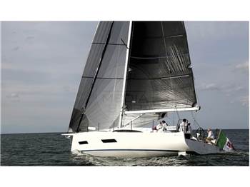 Eleva Yachts The Fortytwo