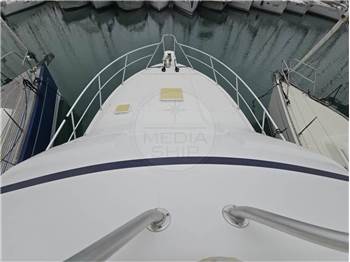 Bertram Yachts Bertram 390 Convertible