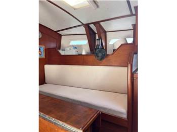 Oyster Marine Oyster 39