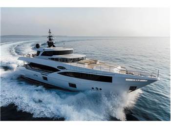 Gulf Craft Majesty 100