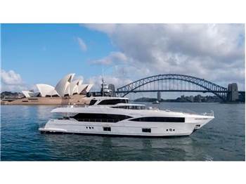 Gulf Craft Majesty 100