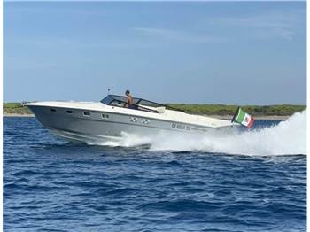 Magnum Marine MAGNUM 38