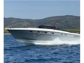 Magnum Marine MAGNUM 38