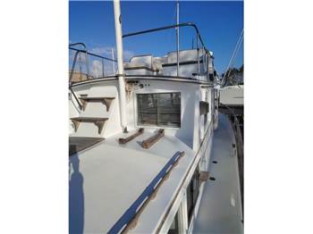 American Marine S Grand Banks 36