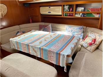 Cantiere del Pardo Grand Soleil 45