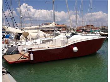 V Yacht V40