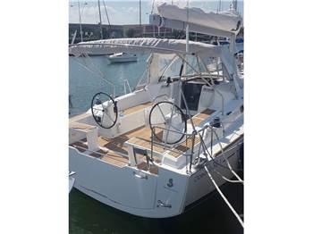 Beneteau OCEANIS 38.1