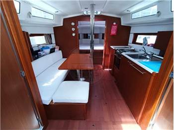 Beneteau OCEANIS 38.1