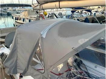 Salona 44