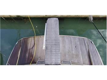 Cantieri Di Livorno Space 36 Fly