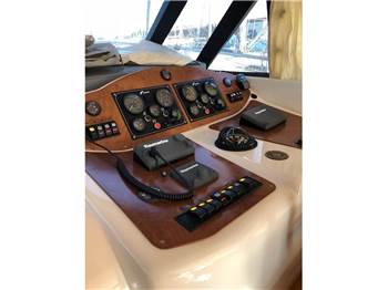 Cantieri Di Livorno Space 36 Fly