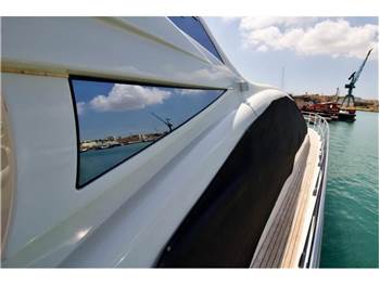Azimut 62S