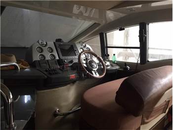 Azimut 43S