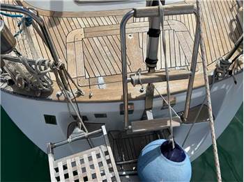 Hallberg Rassy 39