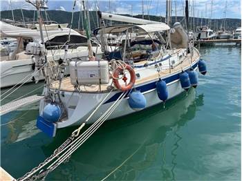 Hallberg Rassy 39