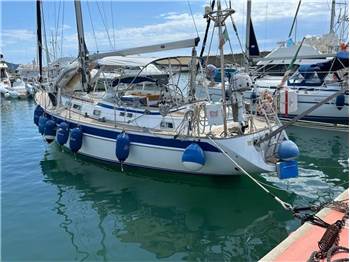 Hallberg Rassy 39