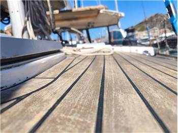 Hallberg Rassy 42