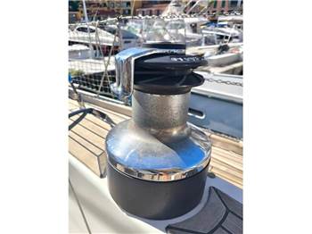 Hallberg Rassy 42