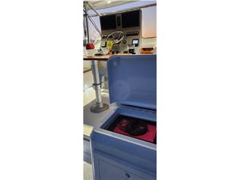 Luhrs 32