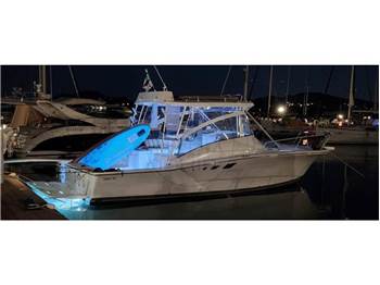 Luhrs 32
