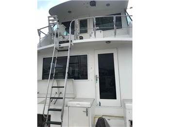 Hatteras Yachts Hatteras 65