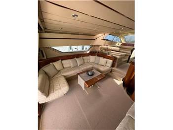 Ferretti 165
