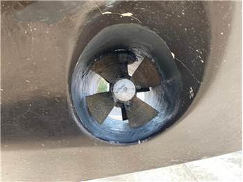 Pershing Pershing 76