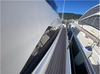 Ferretti 620