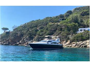 Ferretti 620