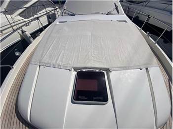 Ferretti 620