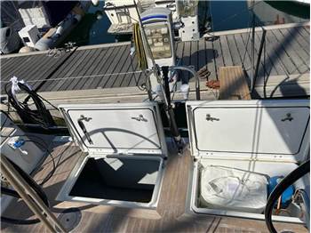 Solaris Yachts Solaris 44