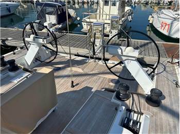 Solaris Yachts Solaris 44