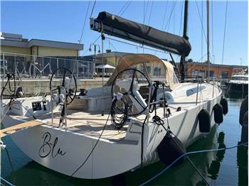 Solaris Yachts Solaris 44
