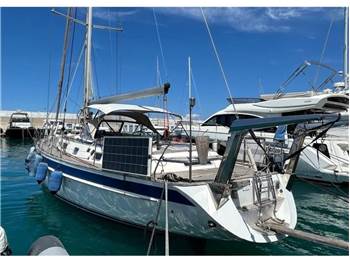 Hallberg Rassy 53