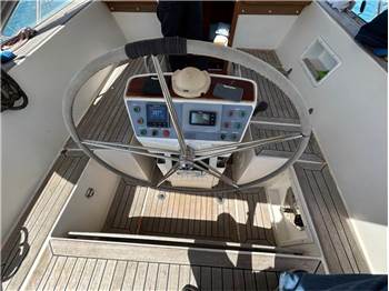 Hallberg Rassy 53