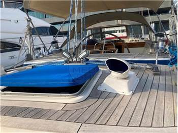 Hallberg Rassy 53