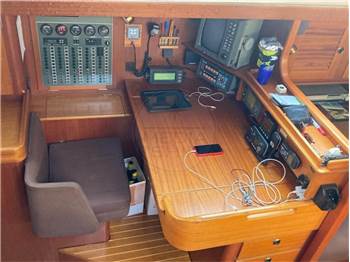 Hallberg Rassy 53