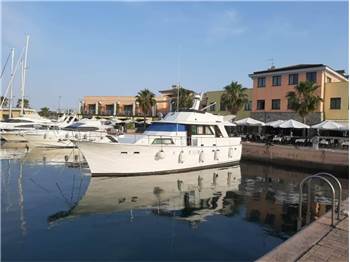 Hatteras Yachts Hatteras 53