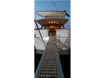 Hatteras Yachts Hatteras 53