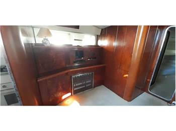 Hatteras Yachts Hatteras 53