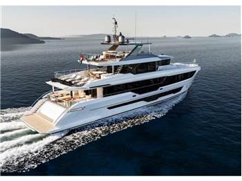 Gulf Craft Majesty 112