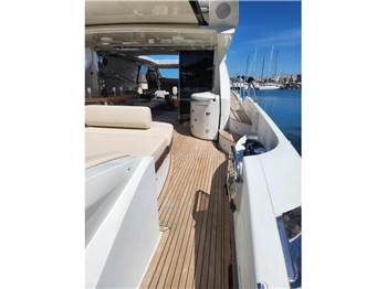 Azimut 68 S