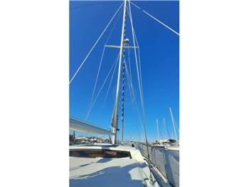 Ferretti Altura 422