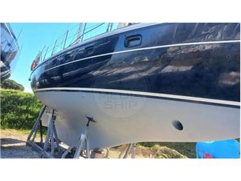 Ferretti Altura 422