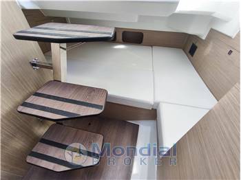 JEANNEAU CAP CAMARAT 9.0 WA